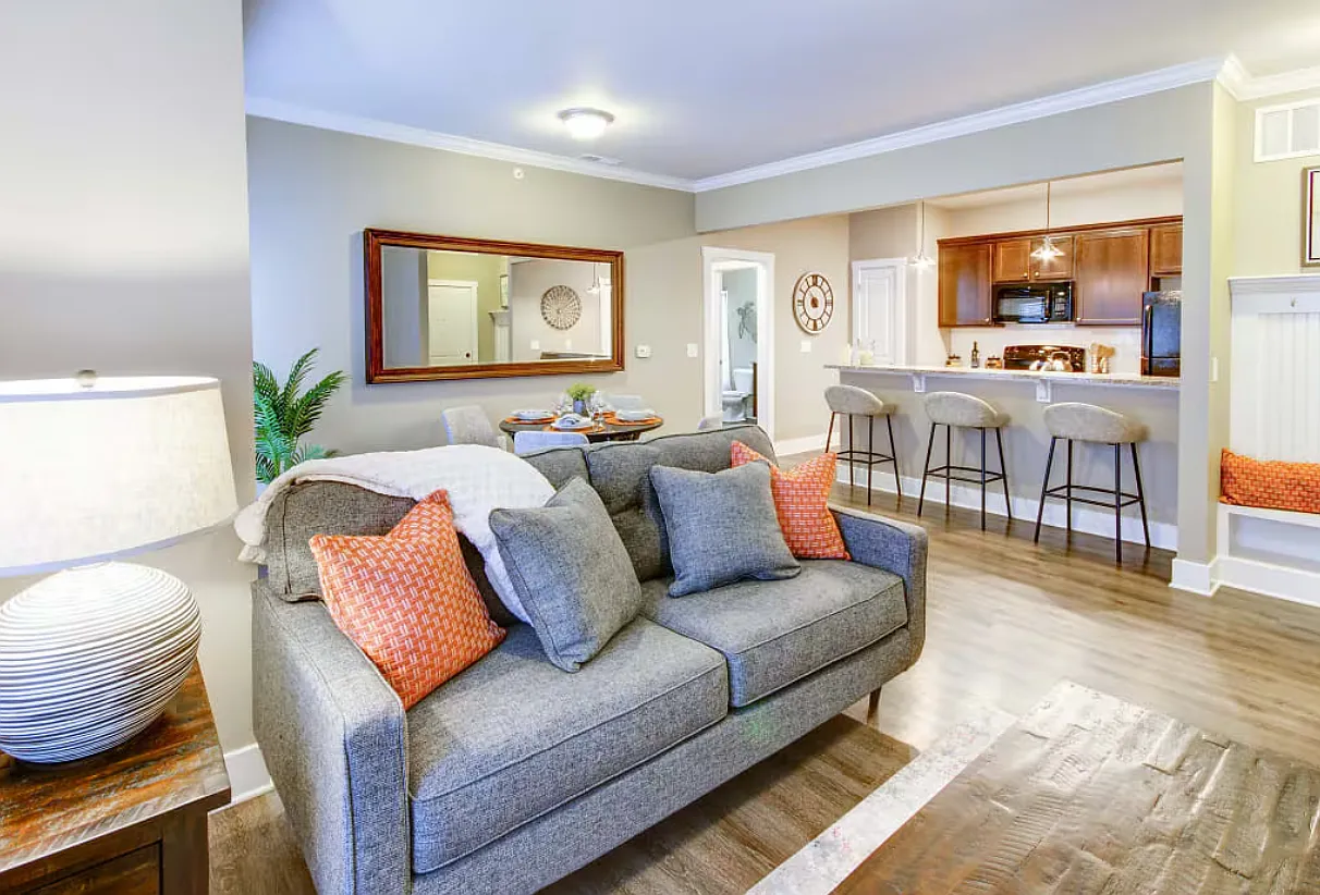 Cox Creek at Reagan Crossing Apartments — Photo 4
