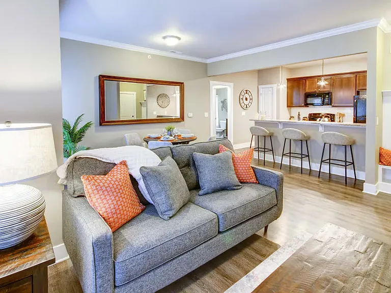 Cox Creek at Reagan Crossing Apartments — Photo 4