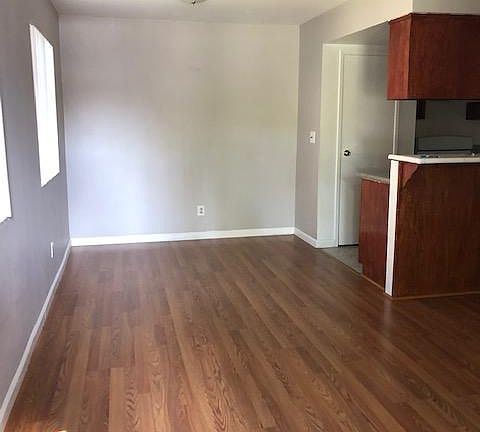 4th image of 917 W Sierra Madre Ave APT 3