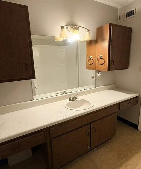 1450 Morgan St #6 — Photo 17