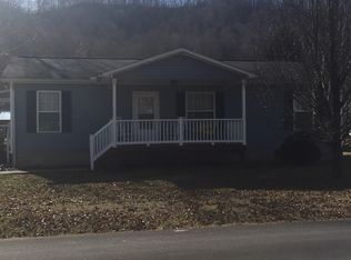 224 Craig Ave, Garrison, KY 41141