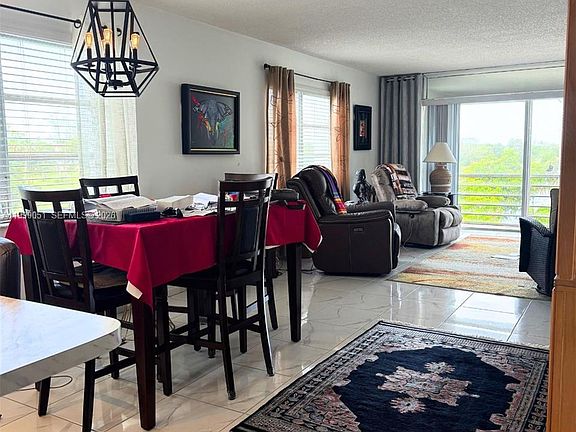 5th image of 3776 Inverrary Blvd APT 301R