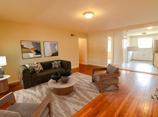 9 Berkley Pl, Savannah, GA 31405