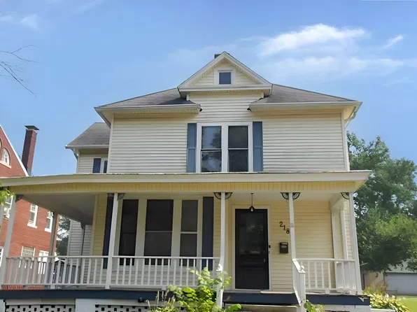 218 E Washington St, Paris, IL 61944