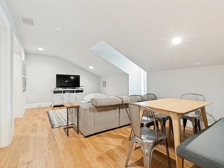 4309 Stanford Ave — Photo 31