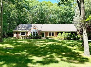 5 Country Club Dr, Shelter Island, NY 11964