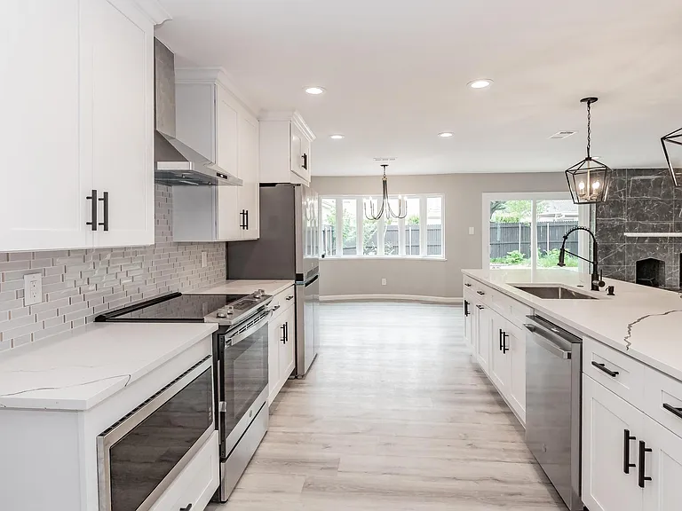 4015 Crown Shore Dr — Photo 17