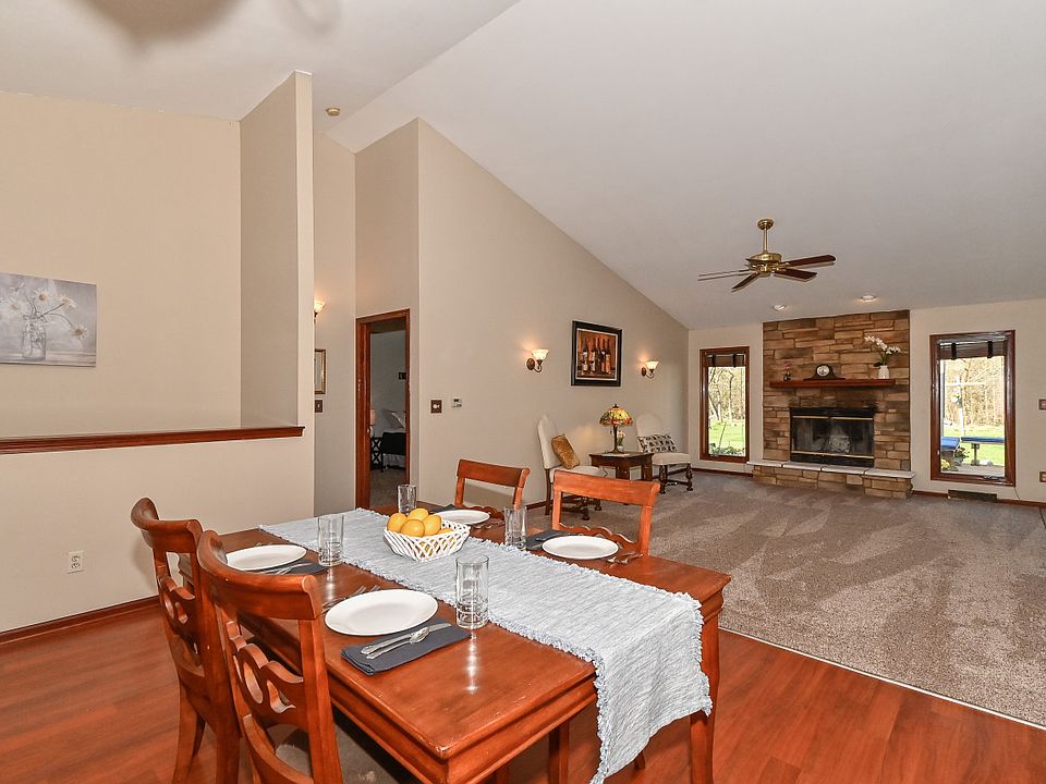 1st image of 9133 S 20th St #1