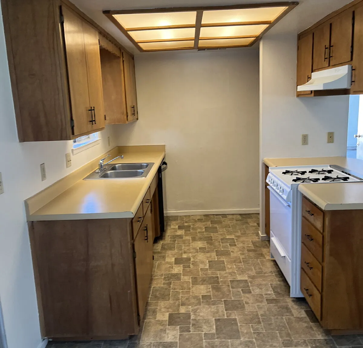 2 bed, 2.0 bath, 1150 sqft, $1,500 — Photo 3