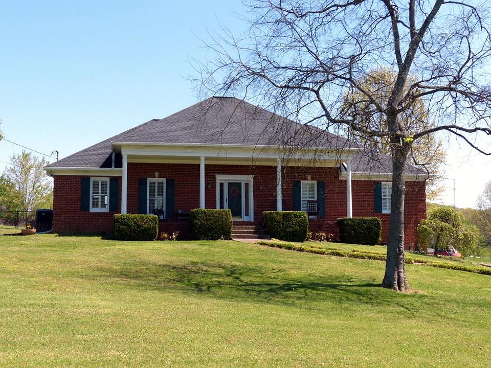 1st image of 1104 Countrywood Dr