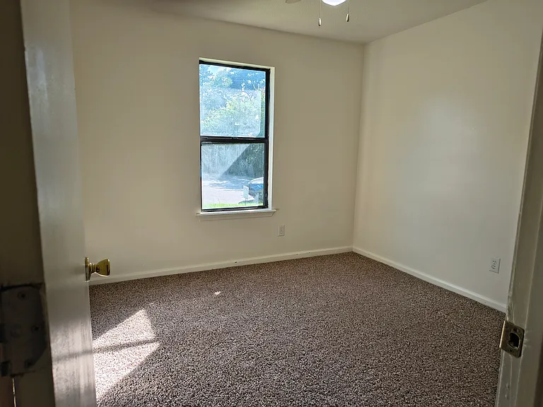 2304 Roundup Dr — Photo 8