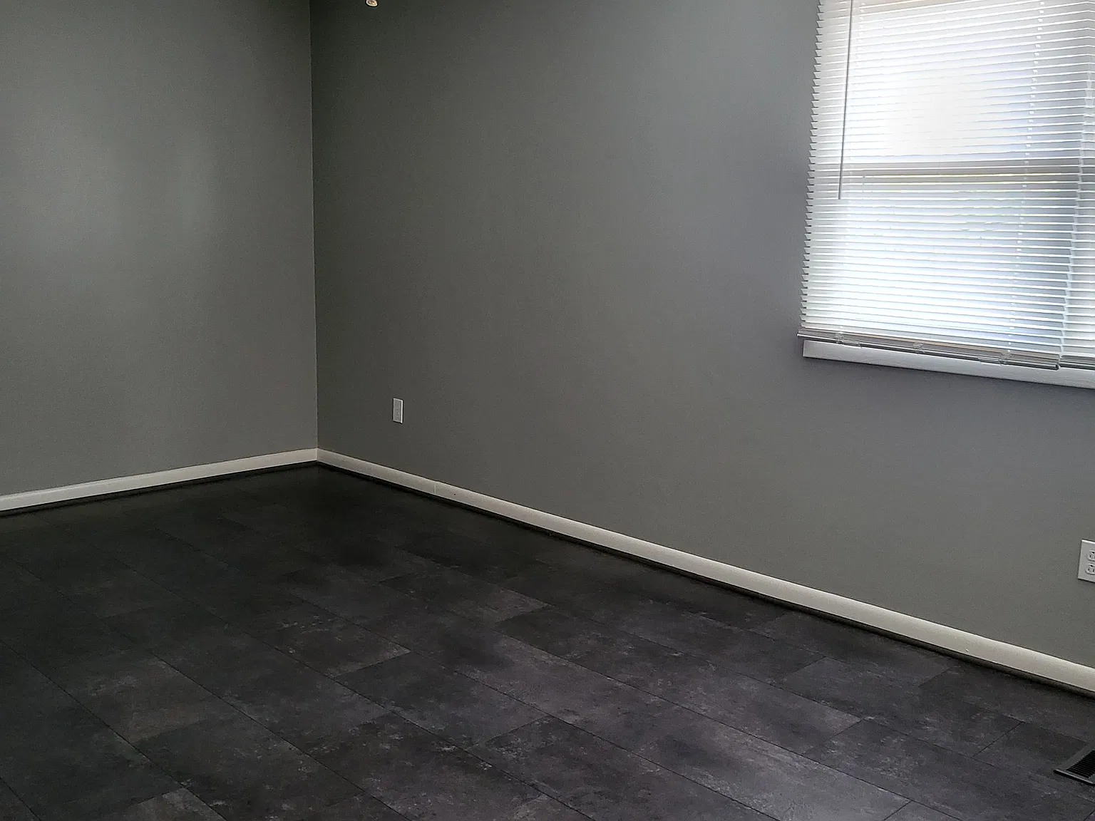 2 bed, 1.5 bath, 1250 sqft, $1,400 — Photo 4