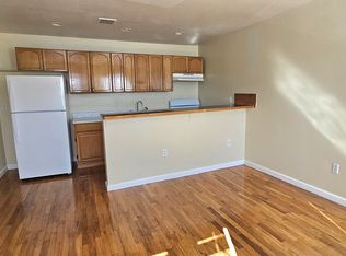 645 Washington Ave #B, New Haven, CT 06519