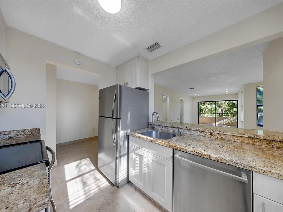 230 Canal St #202