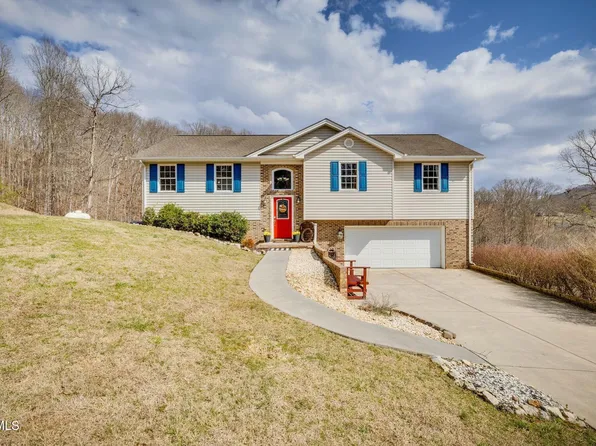 234 Hunters Crossing Dr, Gate City, VA 24251