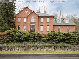 1970 Parkwood Rd, Charleston, WV 25314