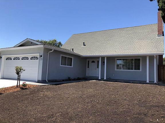 3rd image of 1561 Portola Dr