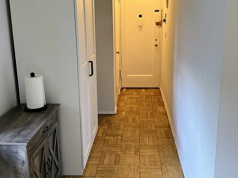 550 Grand St #H7F — Photo 14