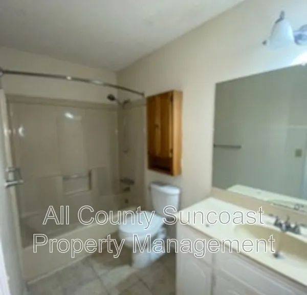 105 Whisper Ct — Photo 11