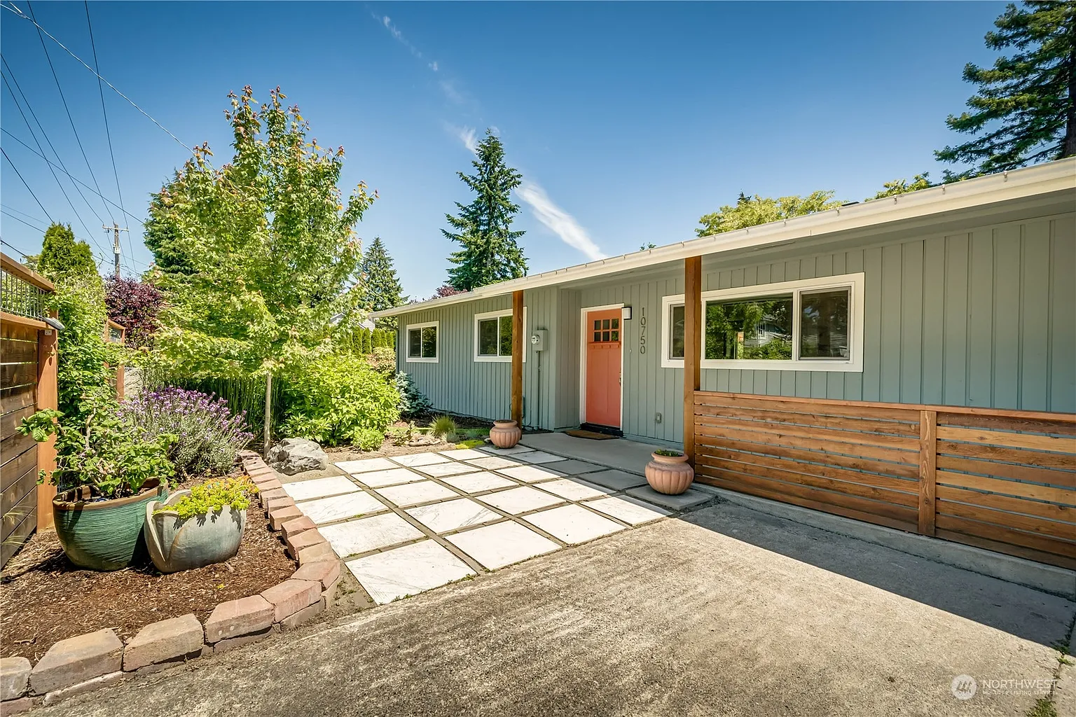 10750 18th Avenue SW photo 1