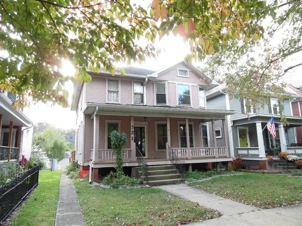 1st image of 721 2nd St