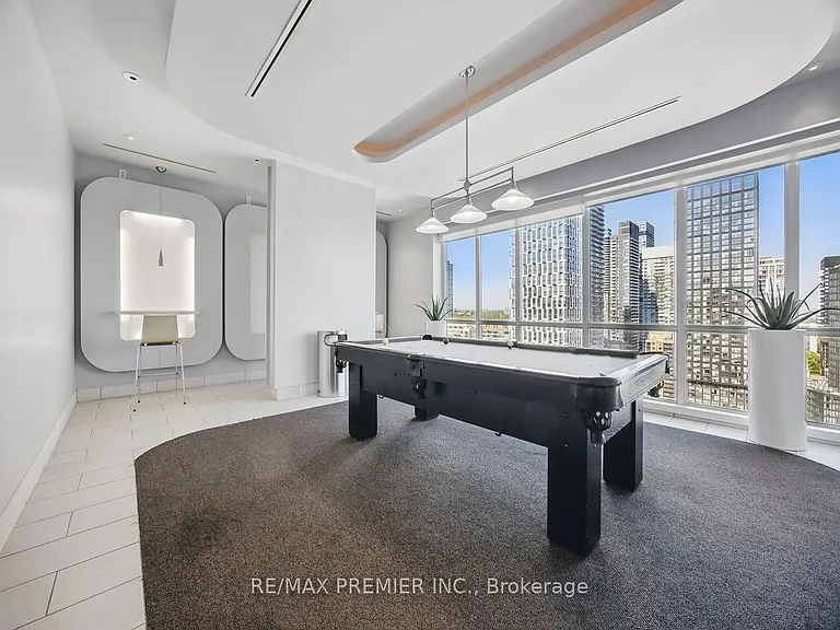 220 Victoria St #705 — Photo 30