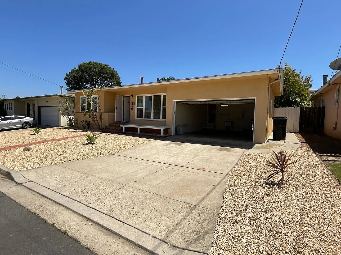 4 Bed / 2.5 Bath + 2-Car Garage Single-Family Home Near SDSU — Photo 2