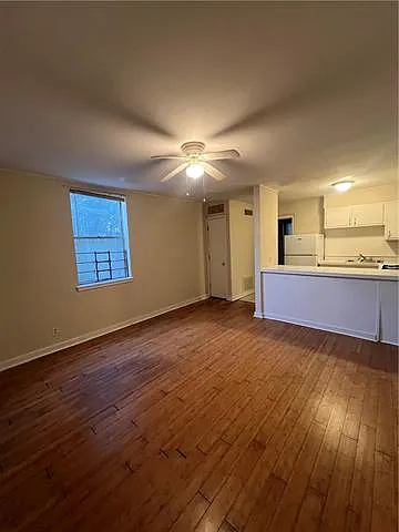 3550 Coliseum St #1 — Photo 2