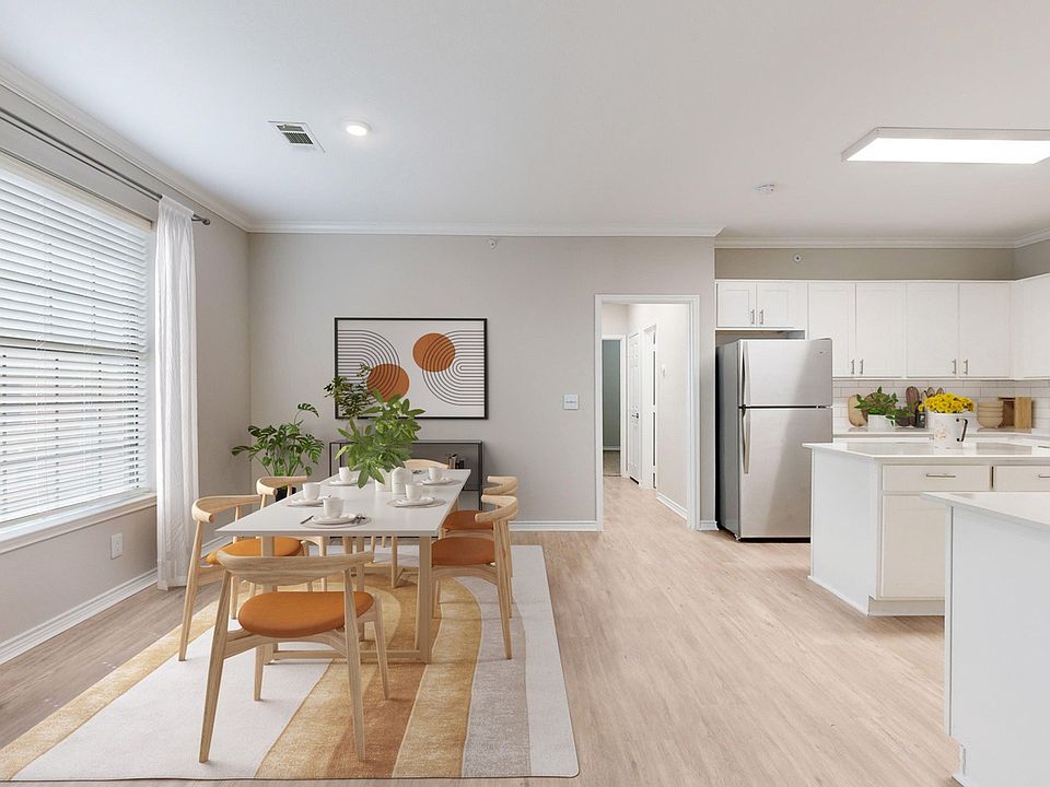 Newly Renovated Dining and Kitchen Area
