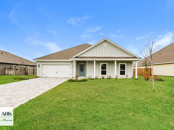 200 Martingale Loop, Lynn Haven, FL 32444