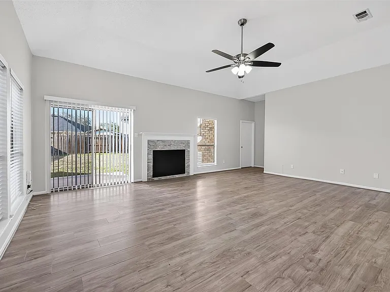3126 Lakefield Way — Photo 7