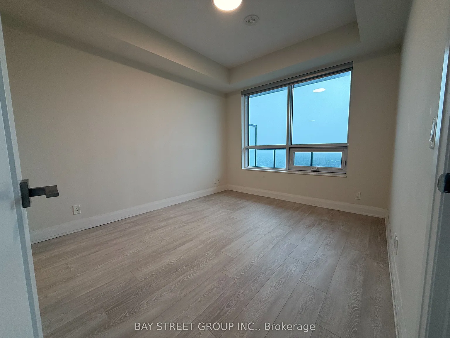 1 bed, $2,450 — Photo 4