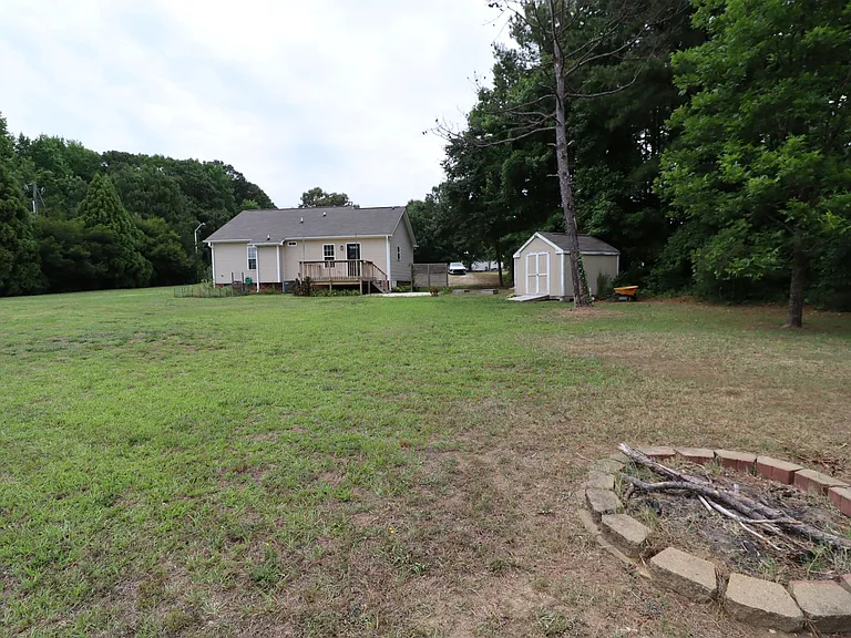 1041 Parkers Ridge Dr — Photo 32