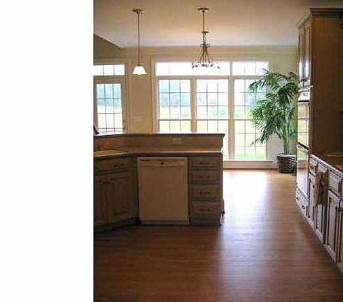 5th image of 1902 Breeze Pointe
