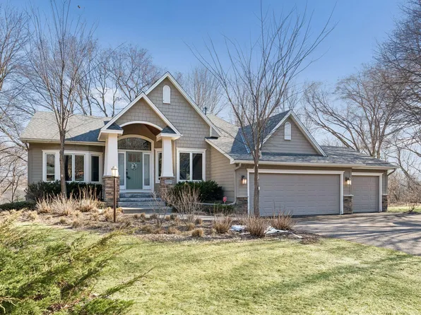 4424 Camelot Dr, Minnetonka, MN 55345
