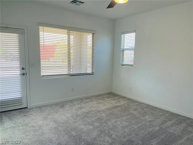 12364 Harbor Isle Ave — Photo 21