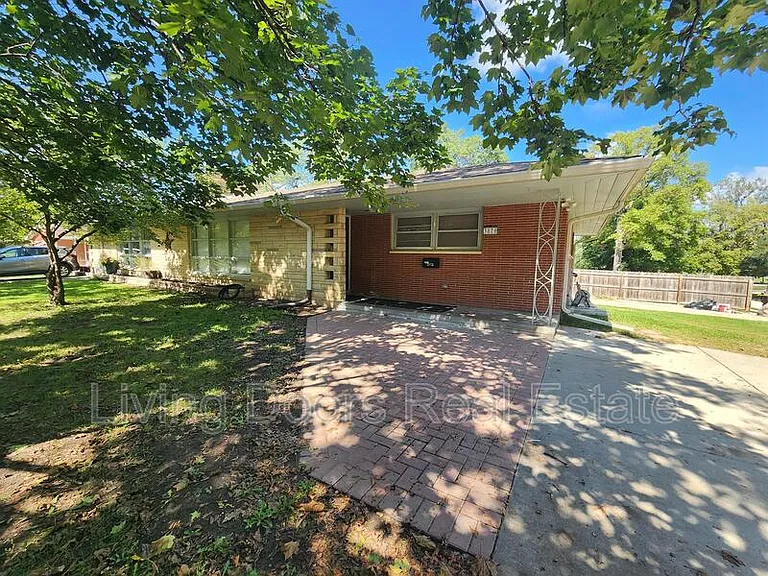 3868 Steele Ave — Photo 1