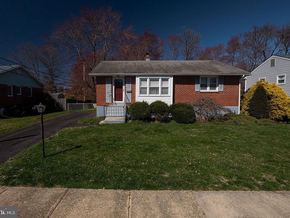 1st image of 2008 Oak St