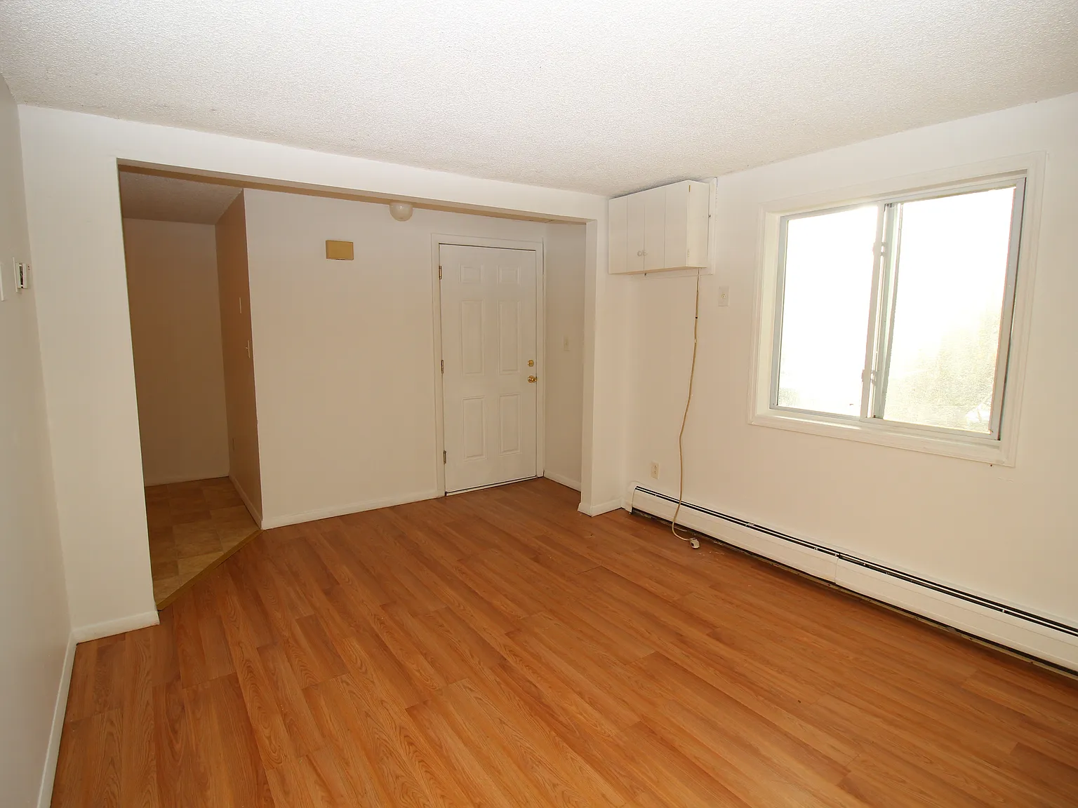 1 bed, 800 sqft, $1,095 — Photo 2