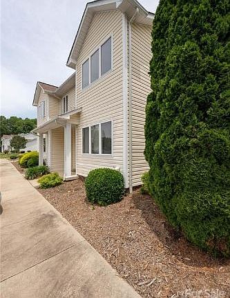 5th image of 3291 White Oak Ct #G4
