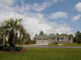 641 Sound Rd, Holly Ridge, NC 28445