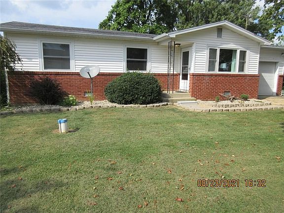 2nd image of 116 E County Road 580 N