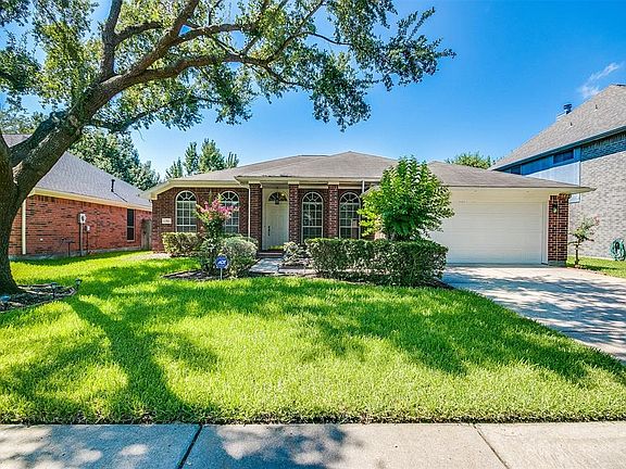 2nd image of 13319 White Oak Landing Blvd