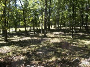 Holloway Ridge Rd, Pikeville, TN 37367