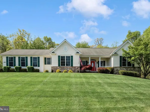 2415 Shawnee Dr, Finksburg, MD 21048