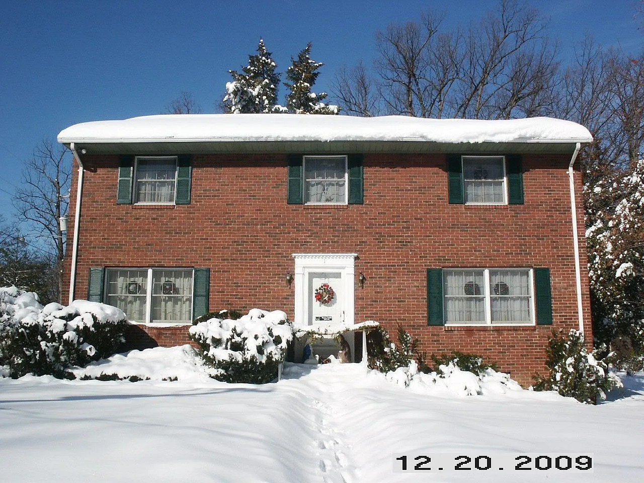 1 Leslie Dr photo 1