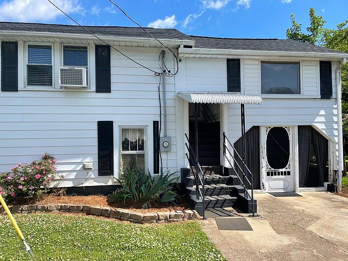 1st image of 827 Bristol Dr #0