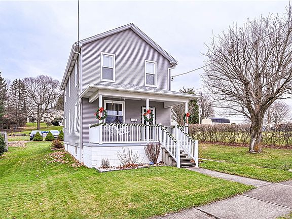 2nd image of 452 Maple Ave