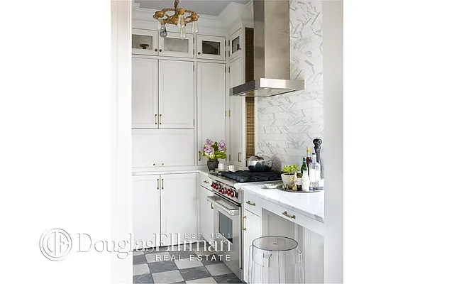 Sold by Douglas Elliman | media 4
