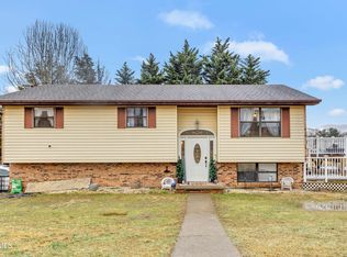 935 Ragle St, Church Hill, TN 37642